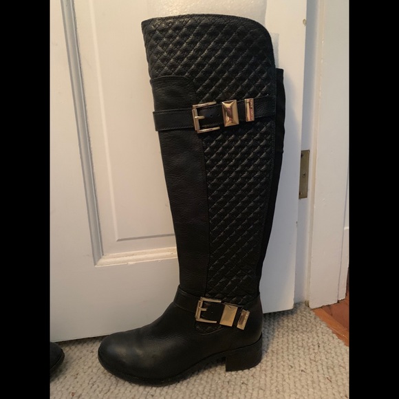 Vince Camuto size 7 black boots - Picture 2 of 4